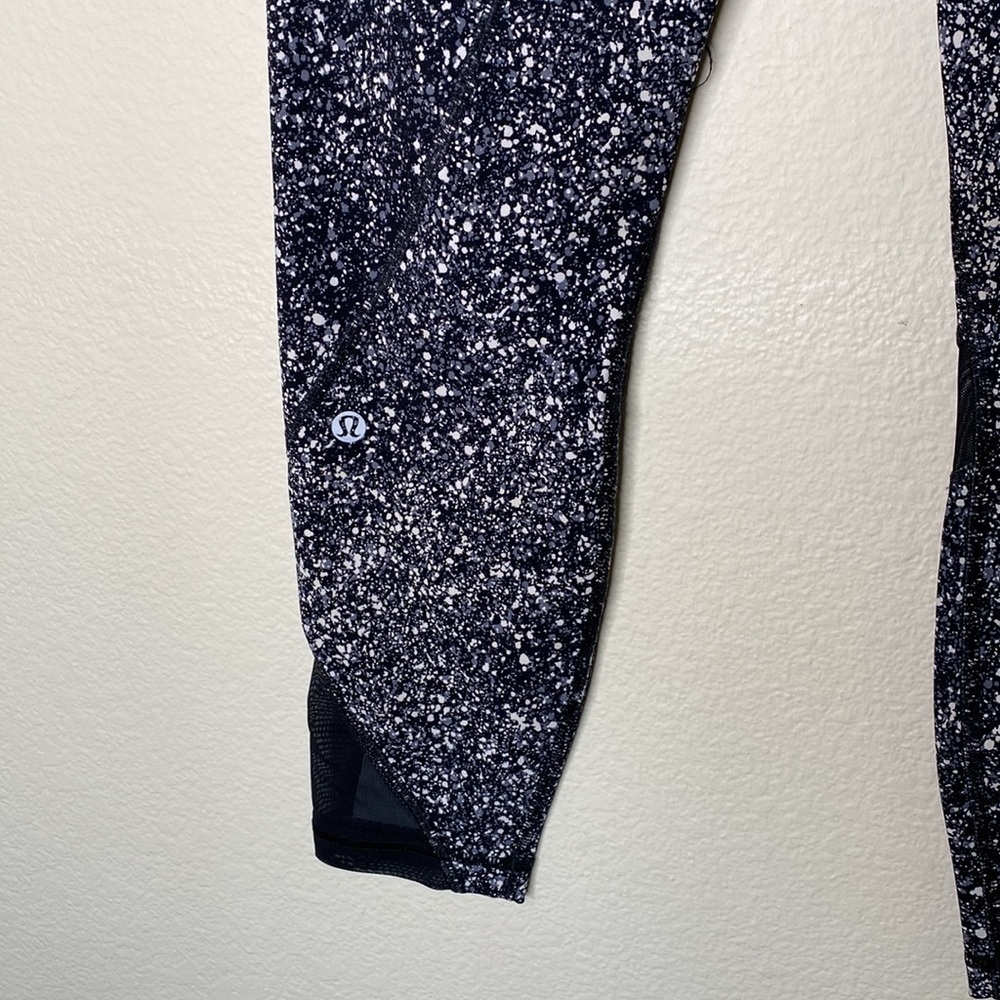 Lululemon leggings black mesh spots Sz 4 pockets - Picture 5 of 7